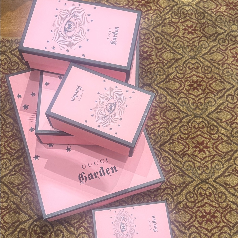 Gucci Pink Decorative Box Collection and Dust Bags Various sizes